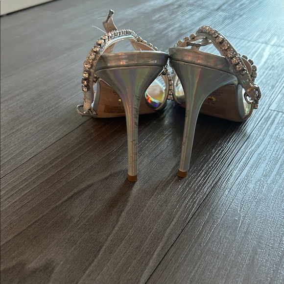 Stuart Weitzman - Womens Silver Mondrian Slingback Glam Sandal Shoe - Picture 10 of 12